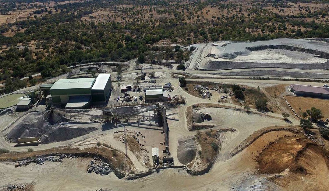 Plans to-Reopen Los Santos Mine